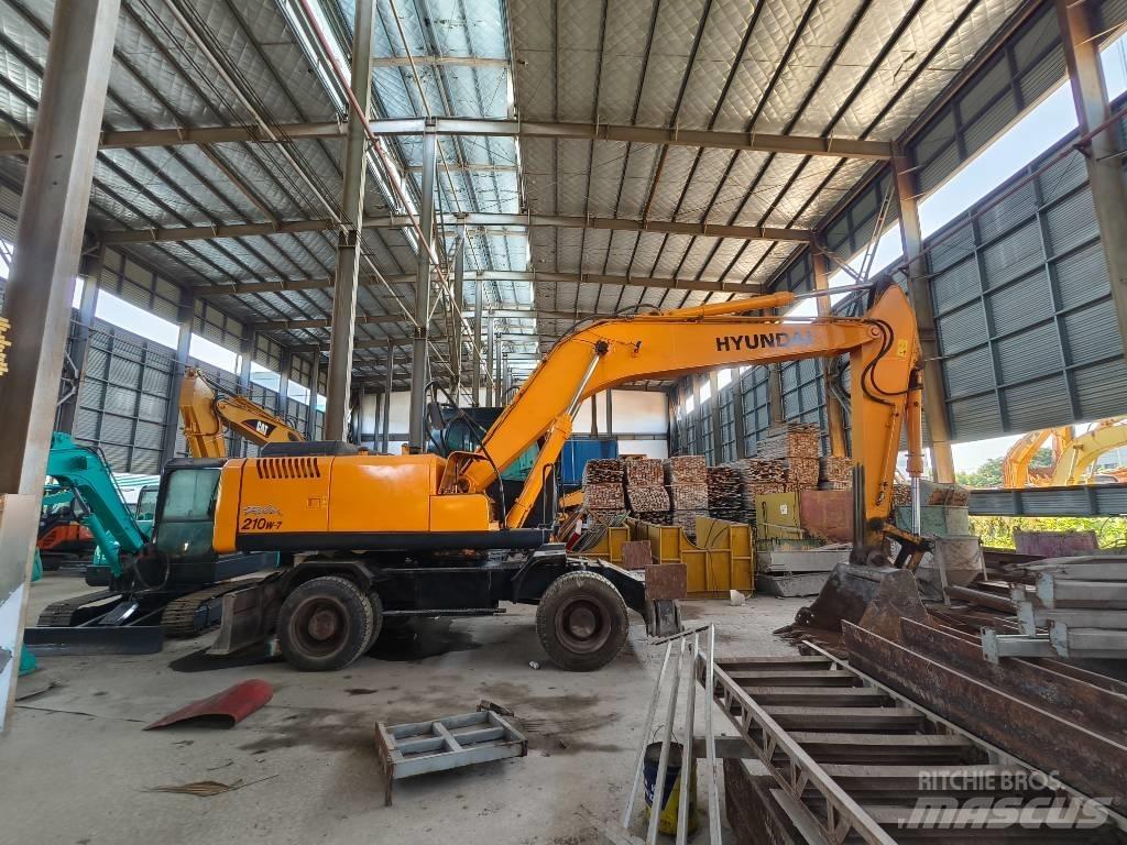 Hyundai R210w-7 Ratasekskavaatorid