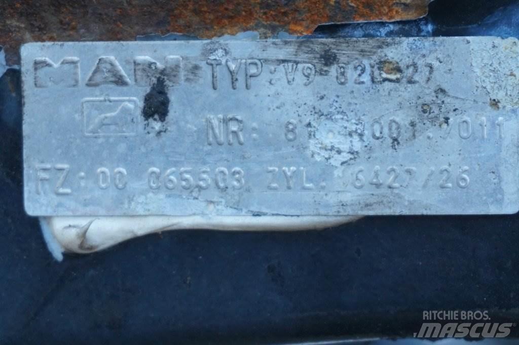 MAN V9-82L-27 Sillad