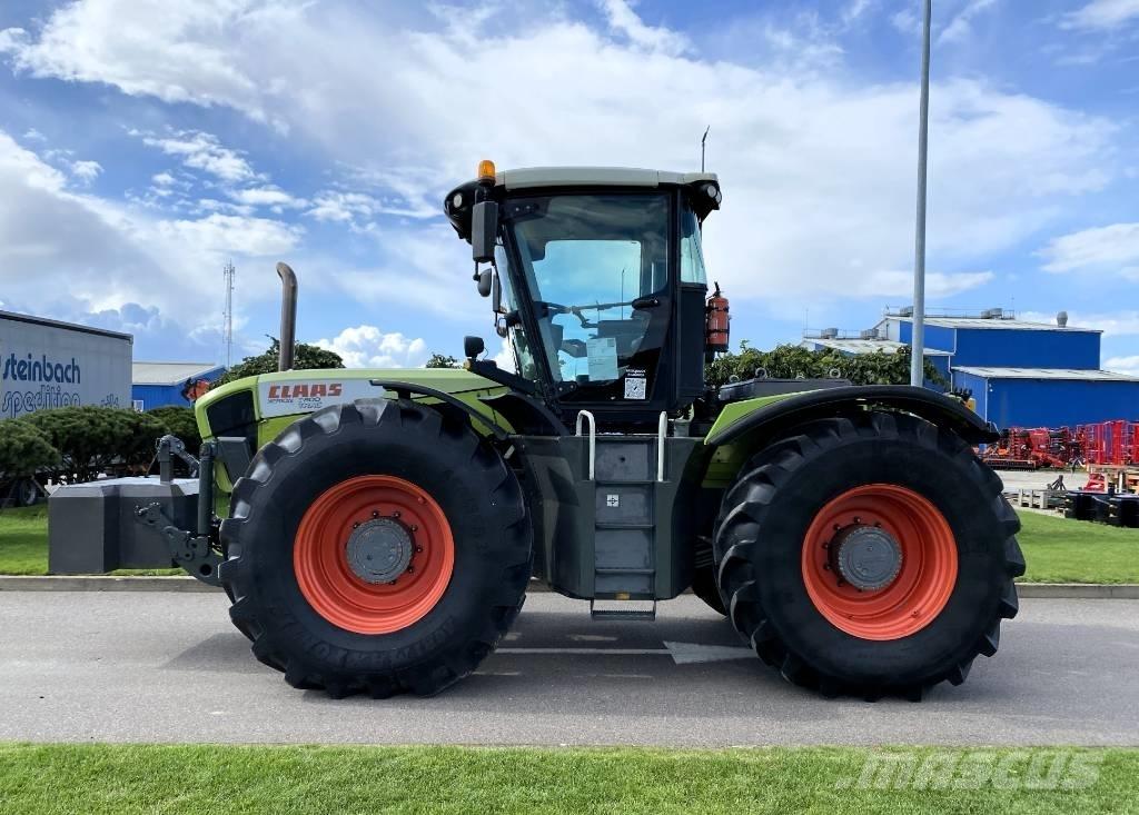 CLAAS Xerion 3800 Traktorid