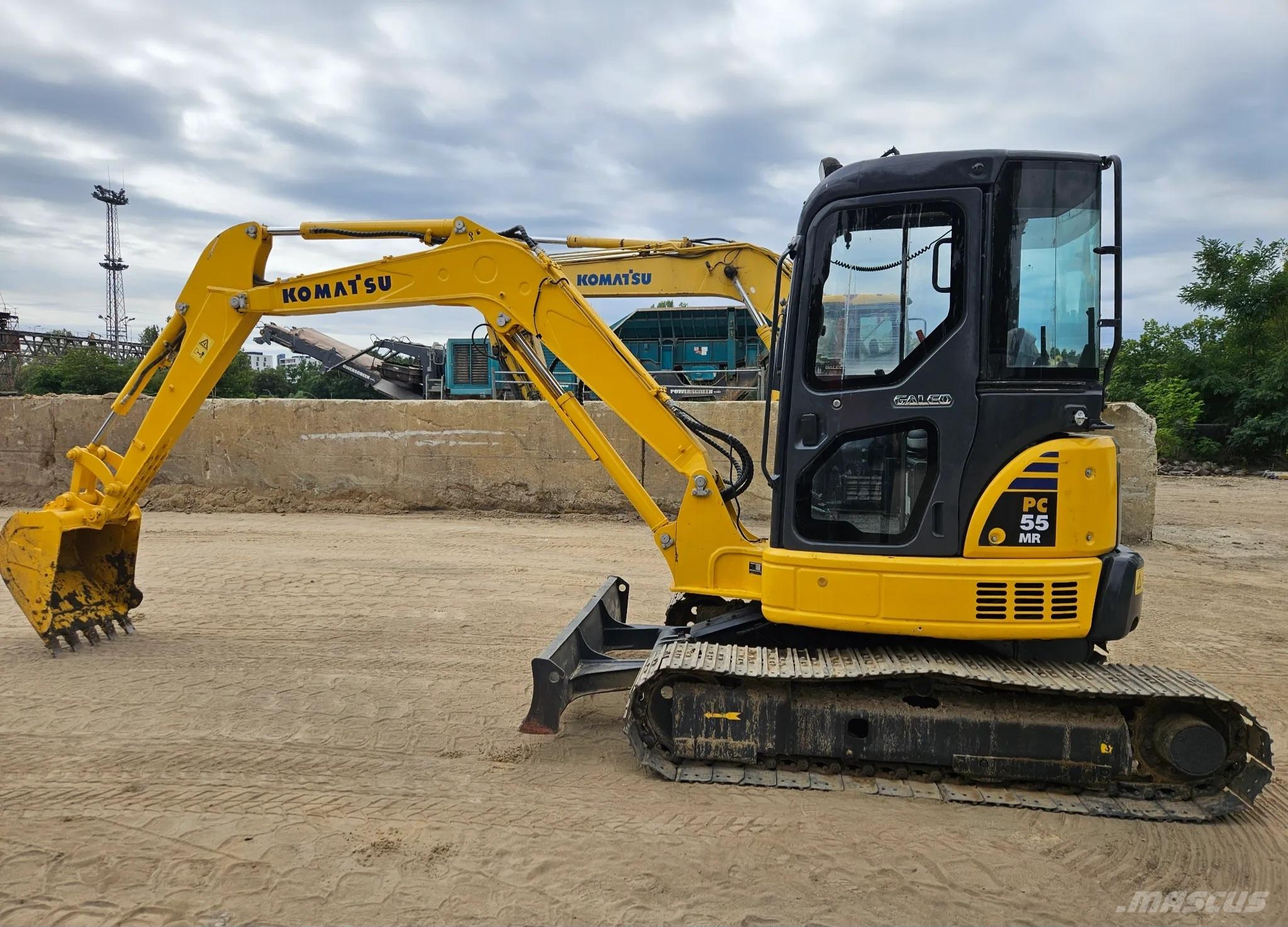 Komatsu PC55 Roomikekskavaatorid