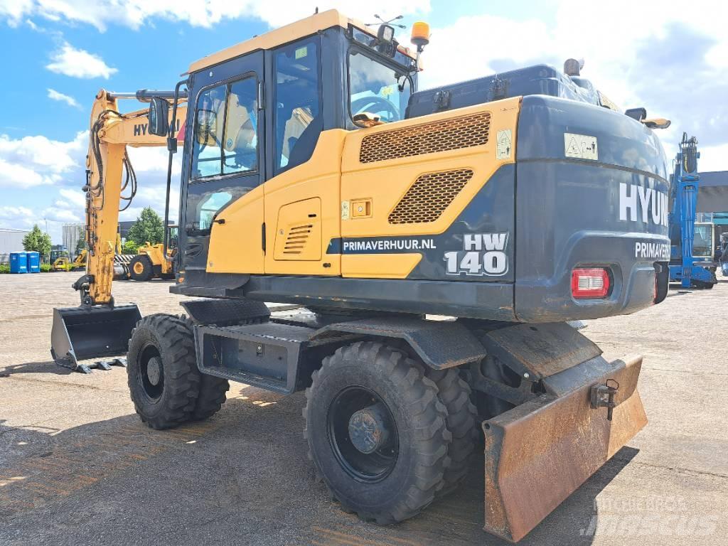 Hyundai HW140 Ratasekskavaatorid
