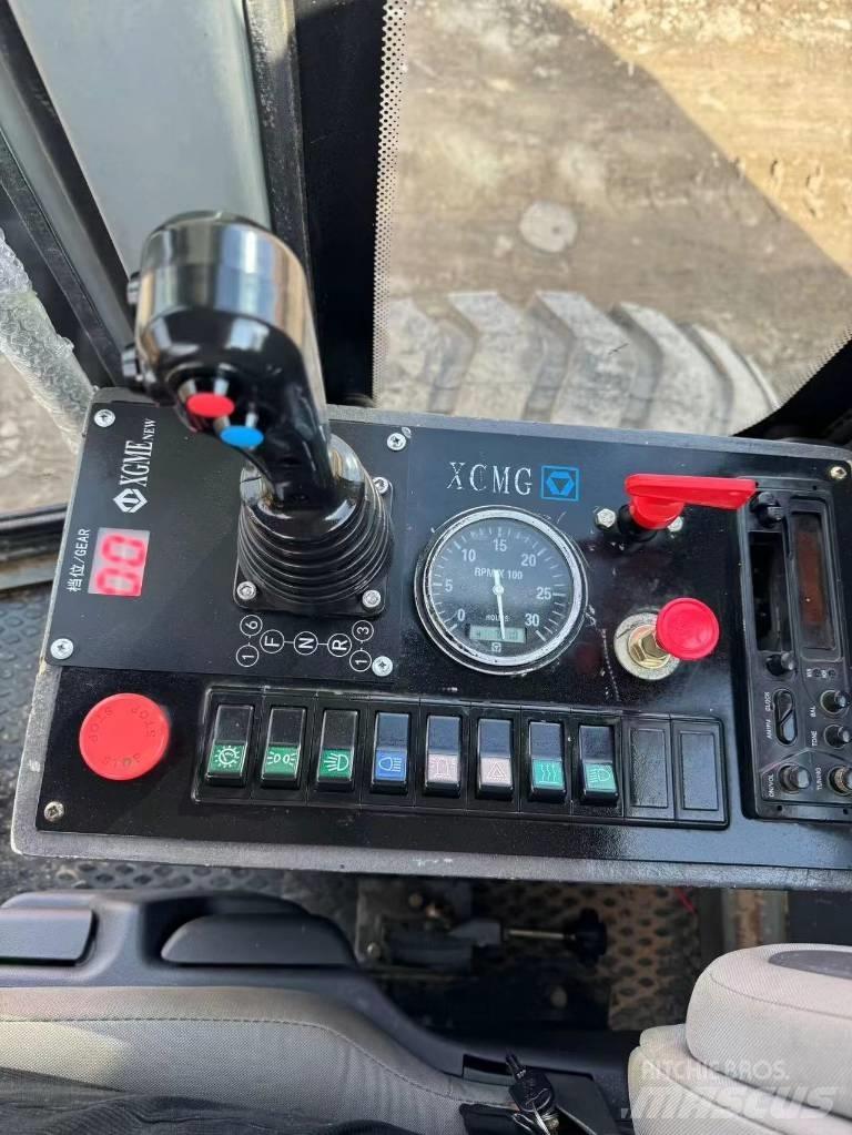 XCMG GR 2153 Greiderid