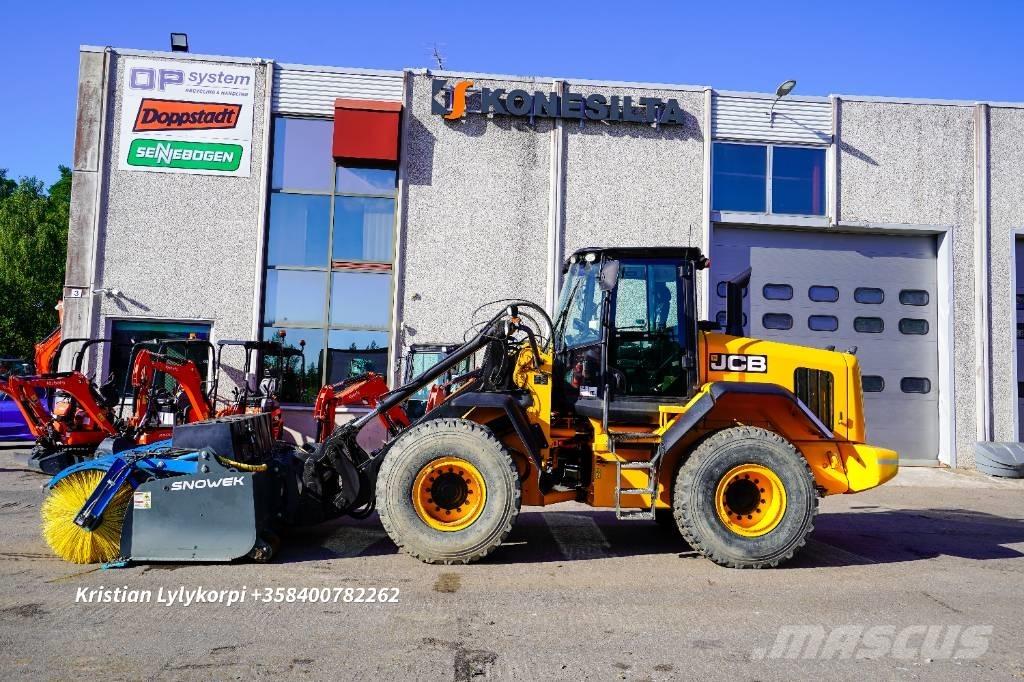 JCB 437HT Rataslaadurid