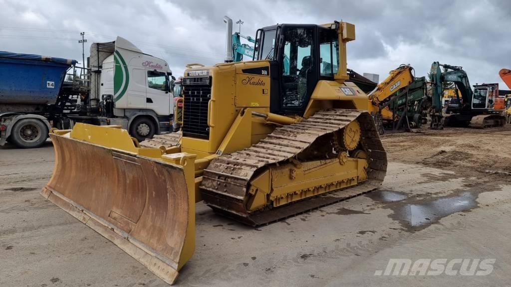 CAT D 6 N LGP Buldooserid