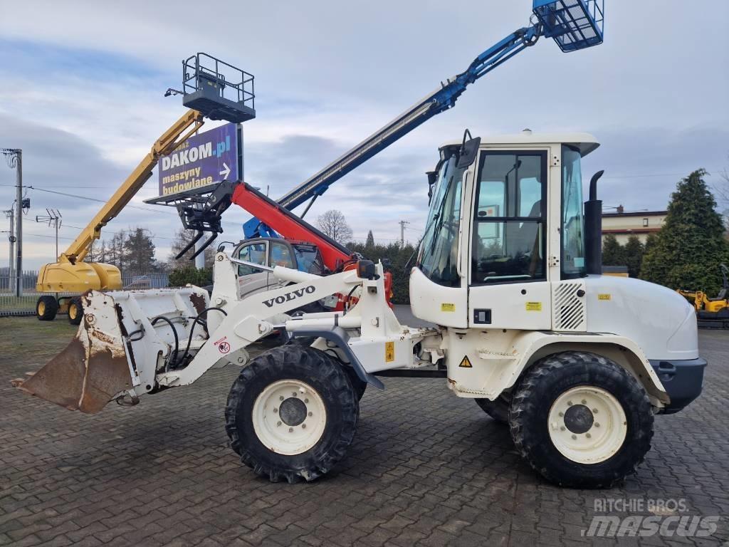 Volvo L 30 B Rataslaadurid