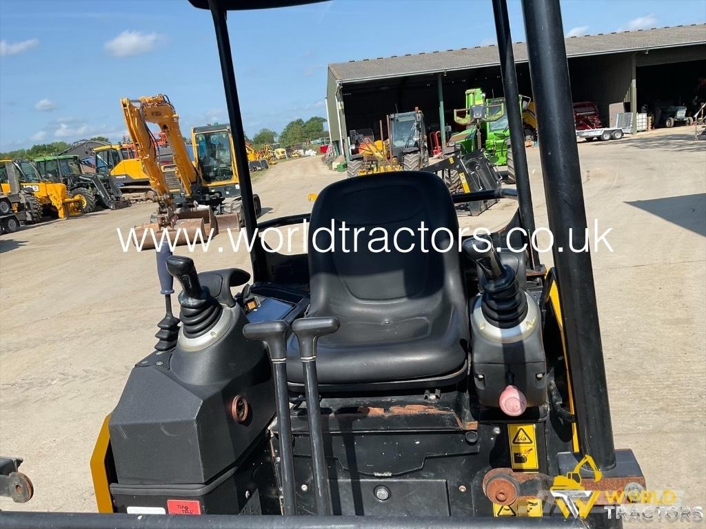 JCB 15 C-1 Miniekskavaatorid < 7 t