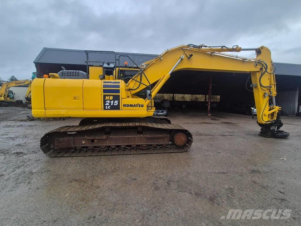 Komatsu HB215LC-2 Roomikekskavaatorid