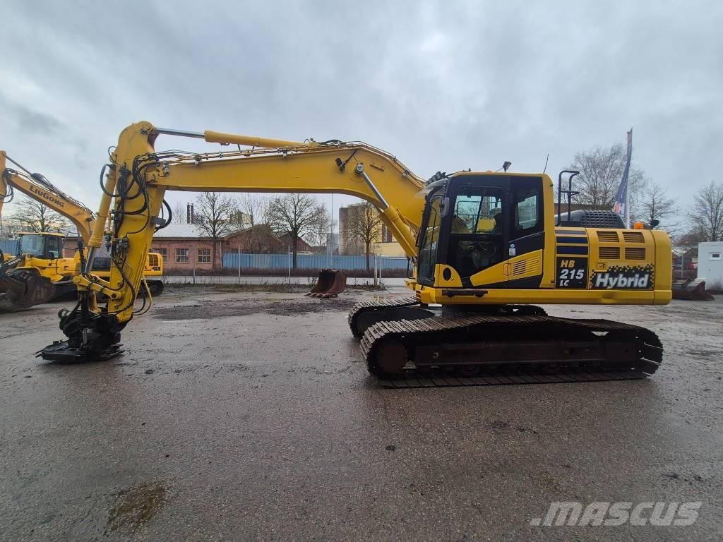 Komatsu HB215LC-2 Roomikekskavaatorid