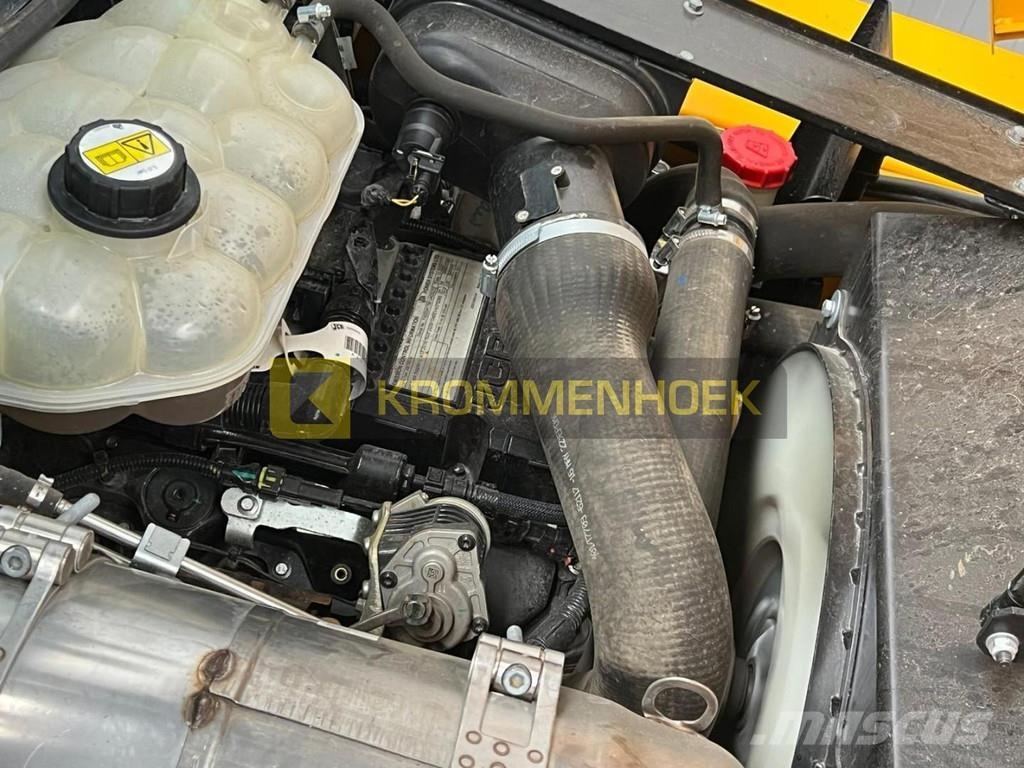 JCB 940 Maastikutõstukid