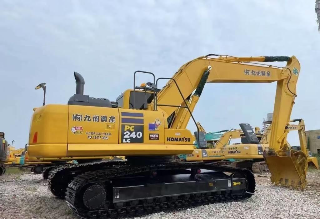 Komatsu PC 240 Roomikekskavaatorid