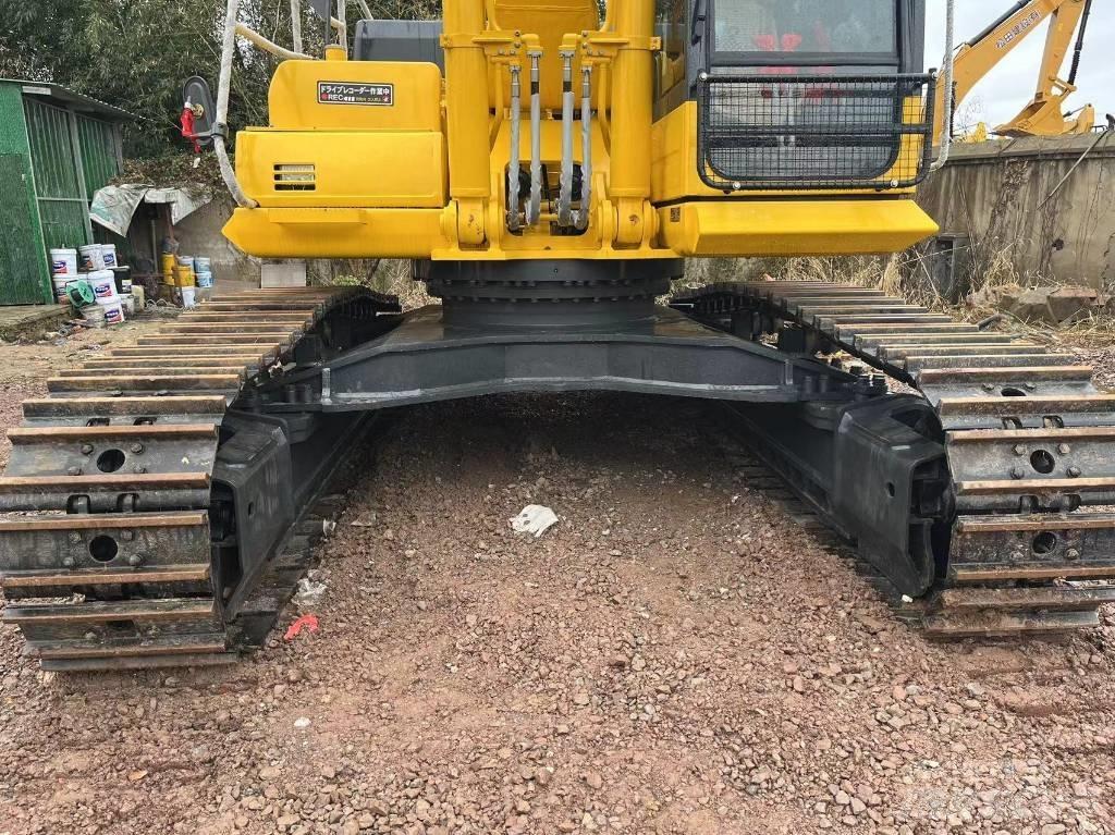 Komatsu PC 450-8 Roomikekskavaatorid