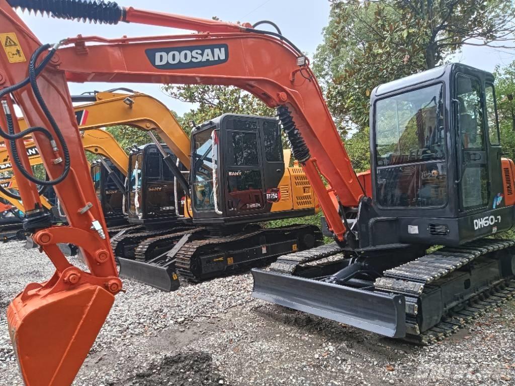 Doosan DH 60-7 Roomikekskavaatorid