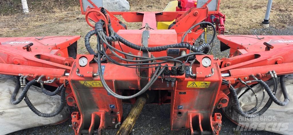 Kuhn FC 883 Muljurniidukid