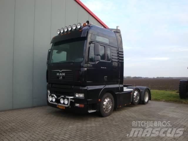 MAN TGA 26.530 Sadulveokid