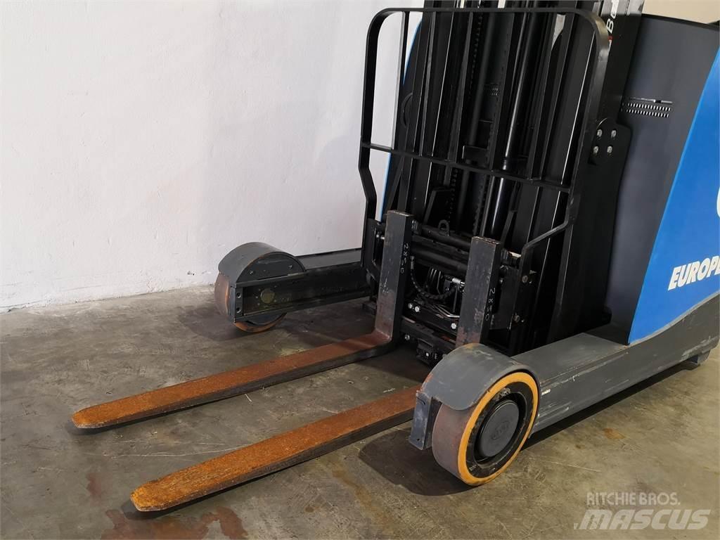  RTR16 Lükandmastiga tõstukid