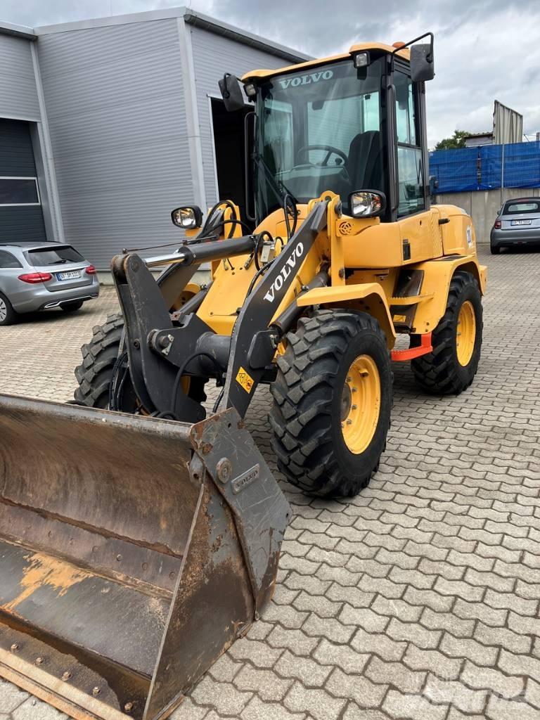 Volvo L 30 G Rataslaadurid