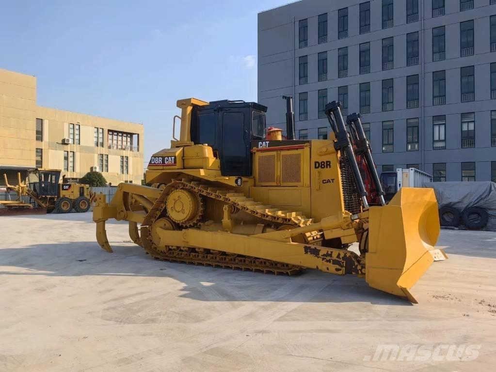 CAT D8R Buldooserid