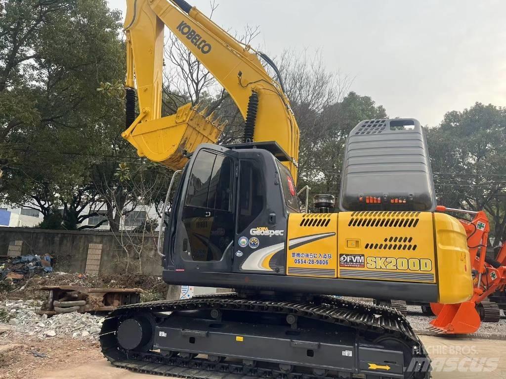 Kobelco SK 200 Roomikekskavaatorid