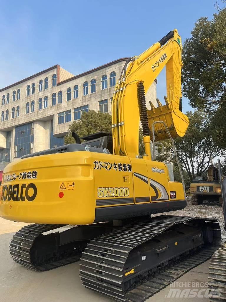 Kobelco SK 200 Roomikekskavaatorid