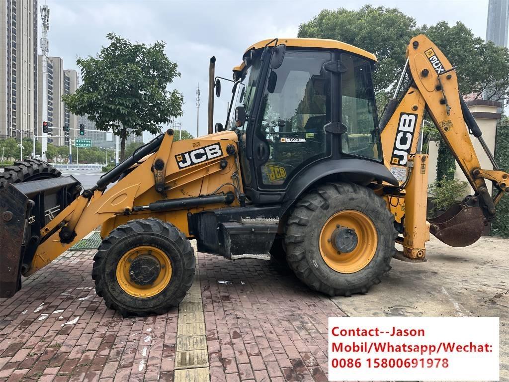 JCB 3 CX 4 T Ekskavaatorlaadurid