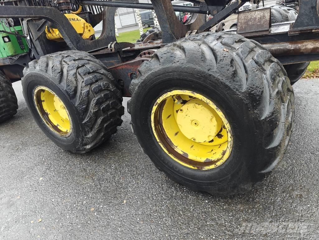 John Deere 1210 E Forwarderid