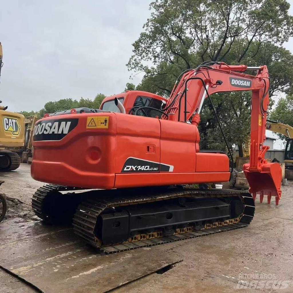 Doosan DX140 LC-9C Väikeekskavaatorid 7t-12t