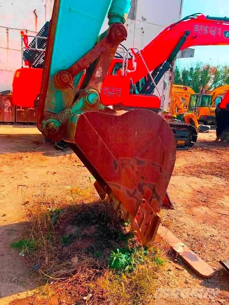Kobelco SK 210 LC-8 Roomikekskavaatorid