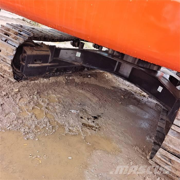 Doosan DX 340 LC Roomikekskavaatorid