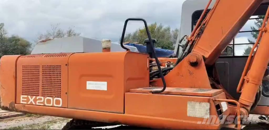 Hitachi EX 200-3 Roomikekskavaatorid