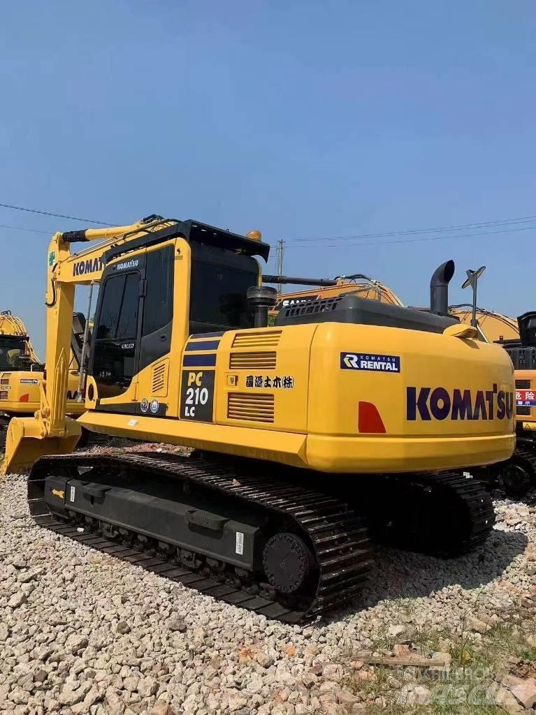 Komatsu PC 210 LC Roomikekskavaatorid