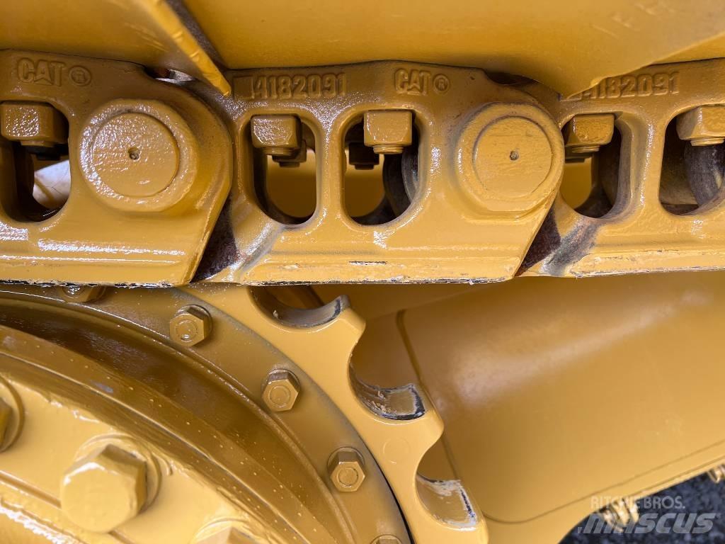 CAT D 6 T LGP Buldooserid
