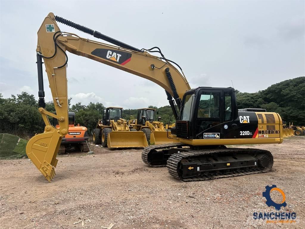 CAT 320 D Roomikekskavaatorid