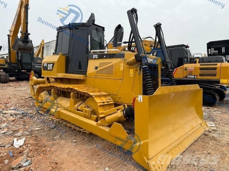 CAT D 7 G Buldooserid