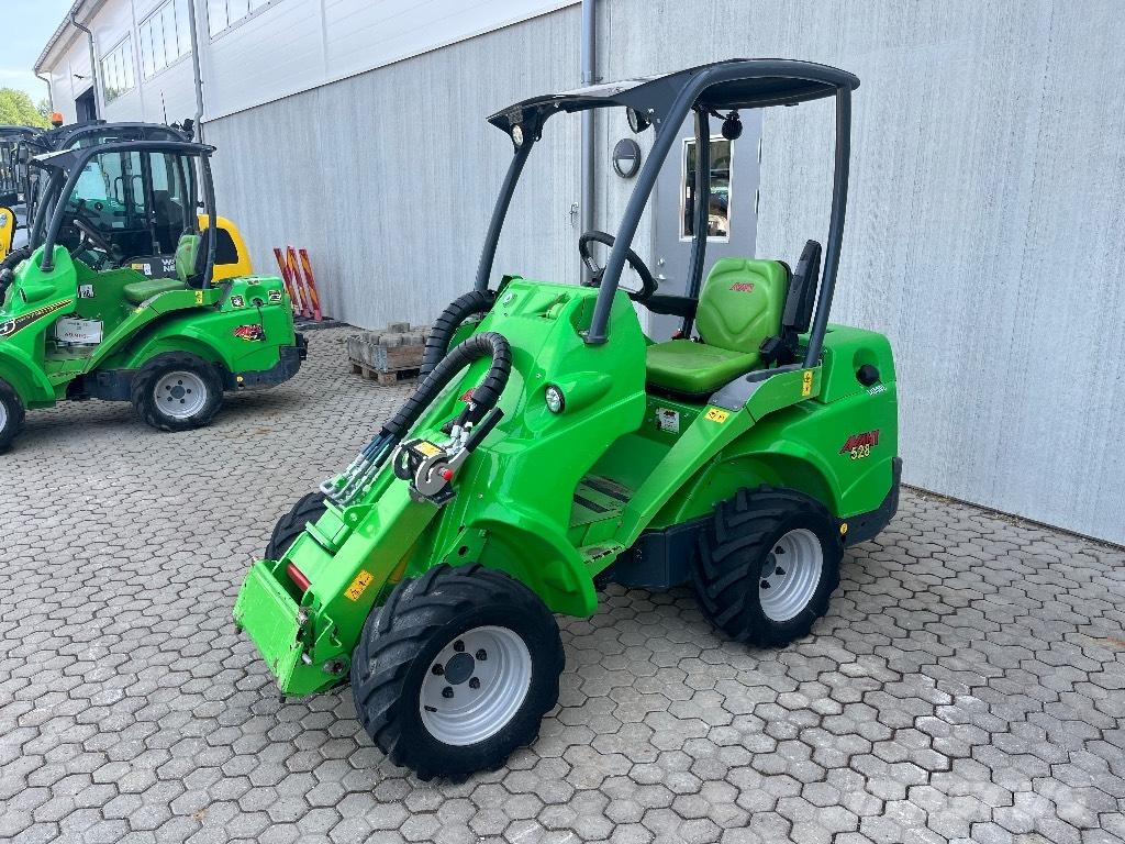 Avant 528 Mitmeotstarbelised laadurid
