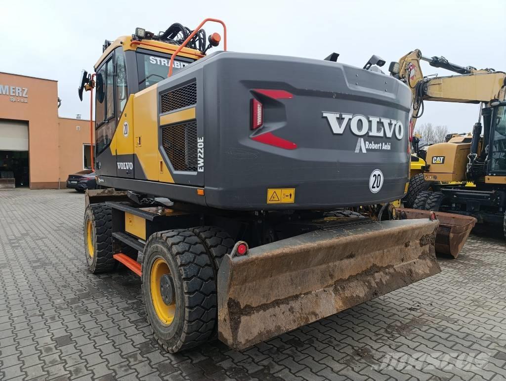 Volvo EW 220 E Ratasekskavaatorid