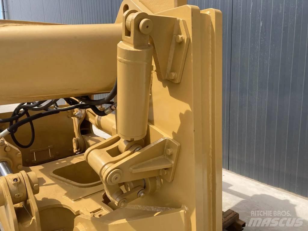 CAT D8 Kaabitsad