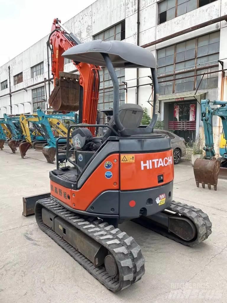 Hitachi ZX 30 U Miniekskavaatorid < 7 t