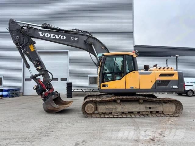 Volvo EC 220 D Roomikekskavaatorid