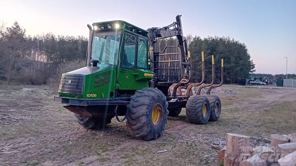 John Deere 1010D Forwarderid