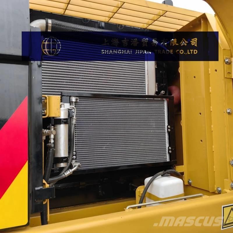 CAT 320 D Roomikekskavaatorid