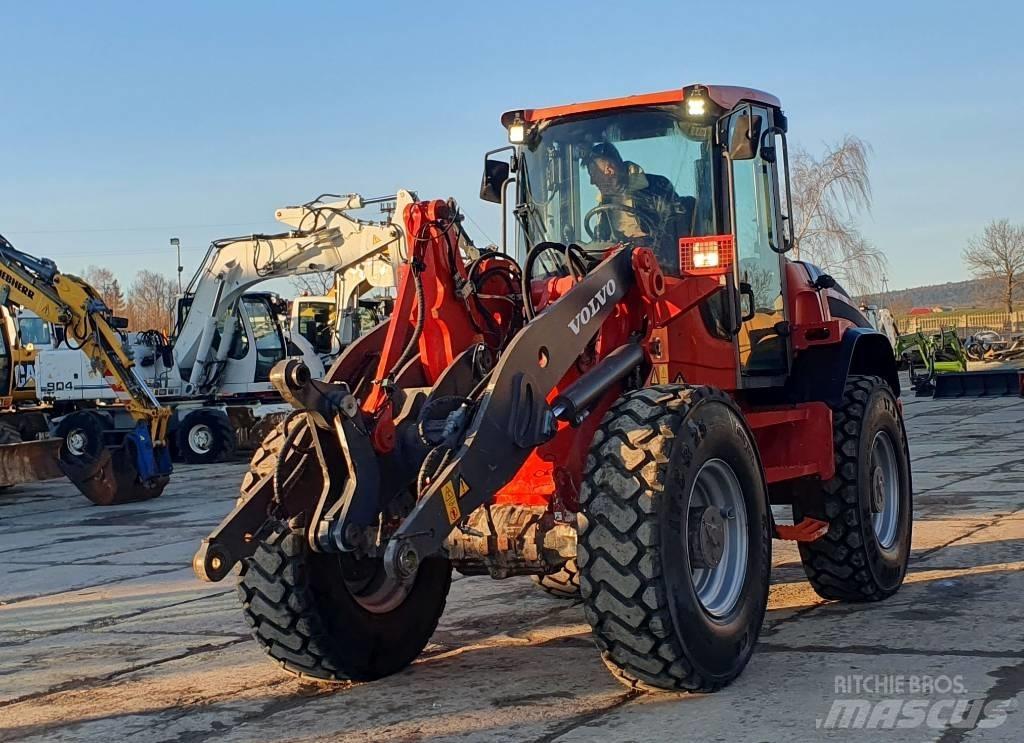 Volvo L 50 F Rataslaadurid