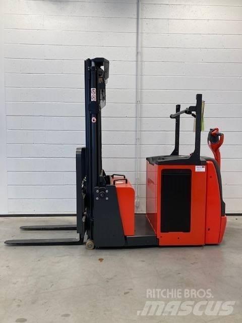Linde L12AC/1171-01 Järelkäidavad virnastajad