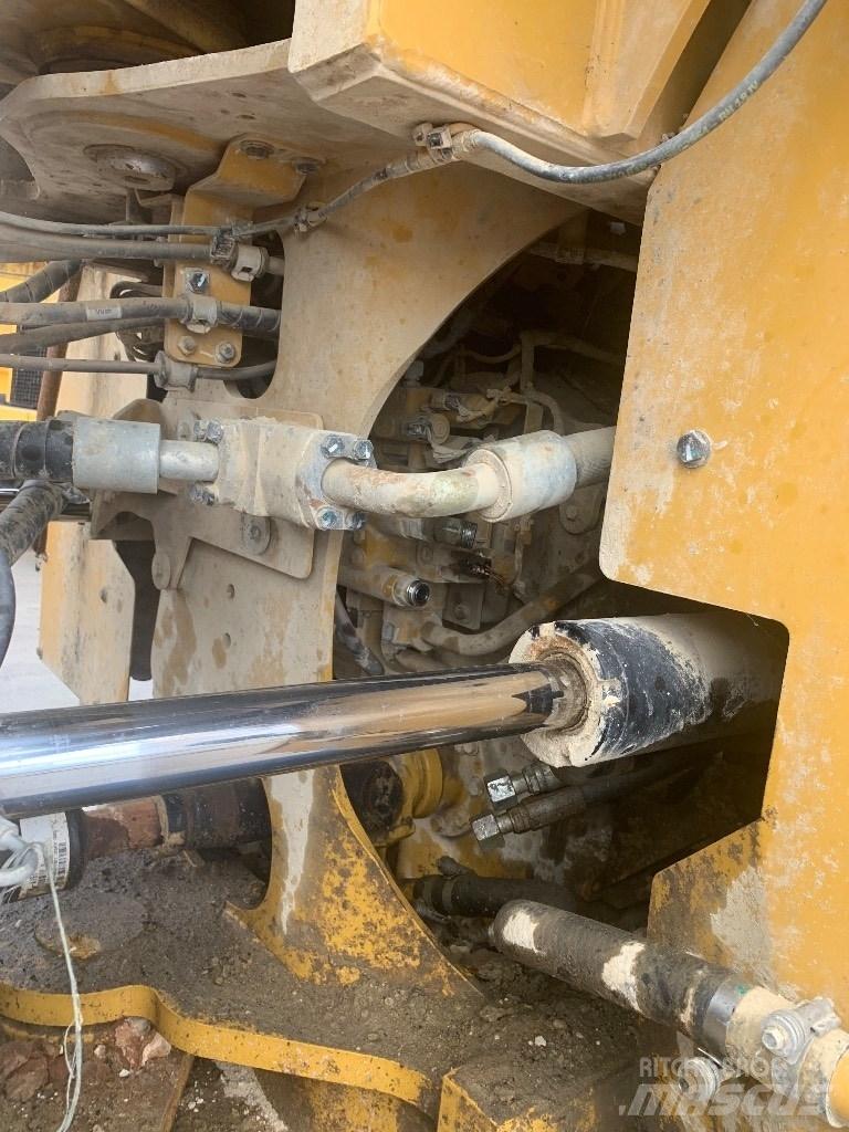 CAT 972 M Rataslaadurid