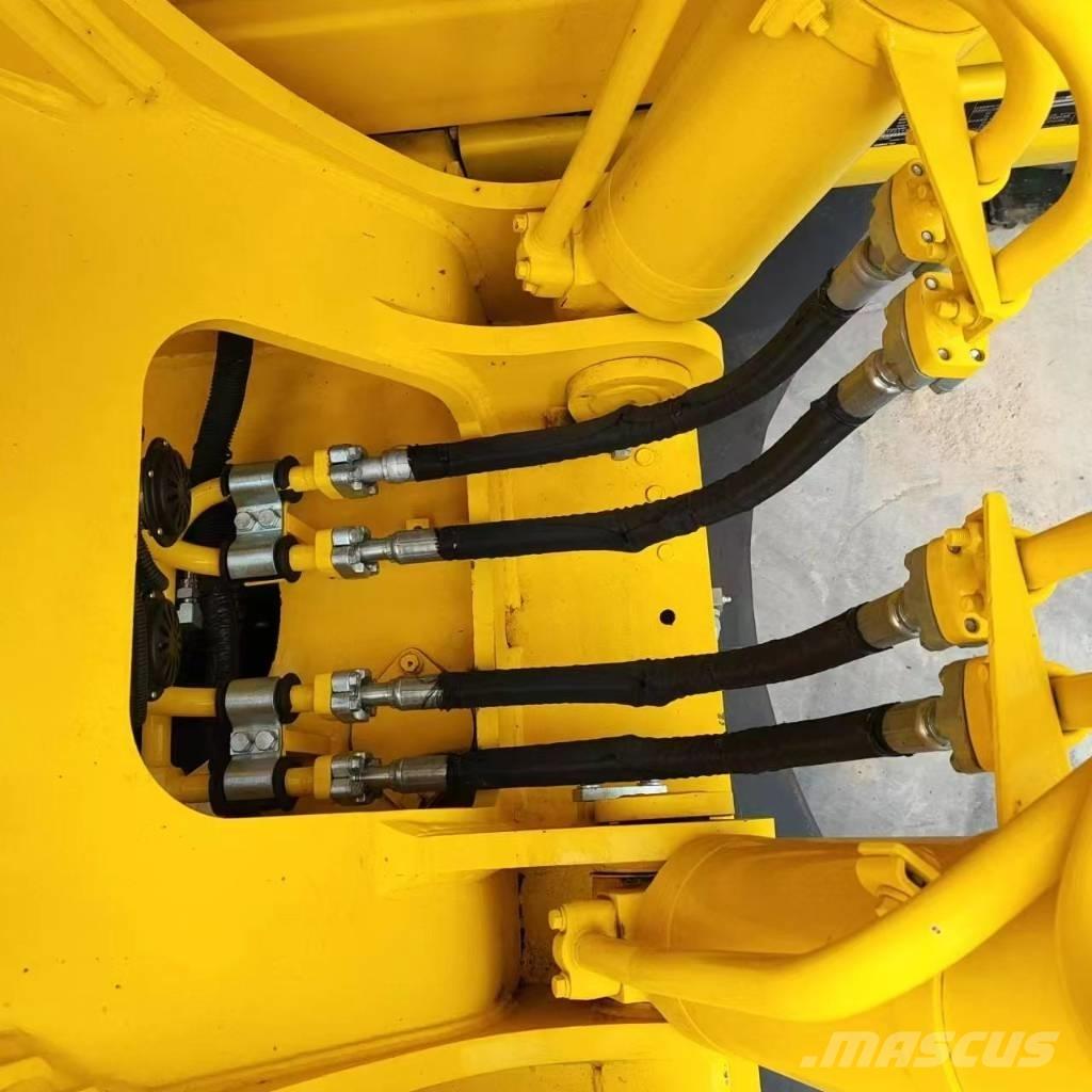 Komatsu PC 240 LC-8 Roomikekskavaatorid