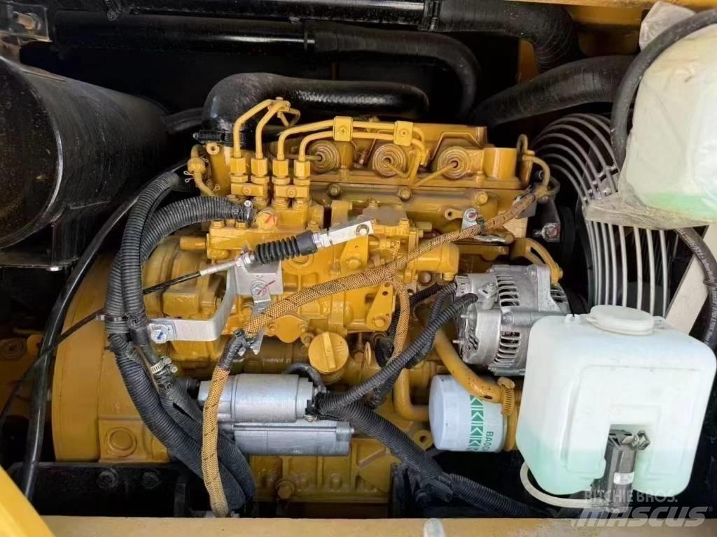 CAT 307E2 Roomikekskavaatorid