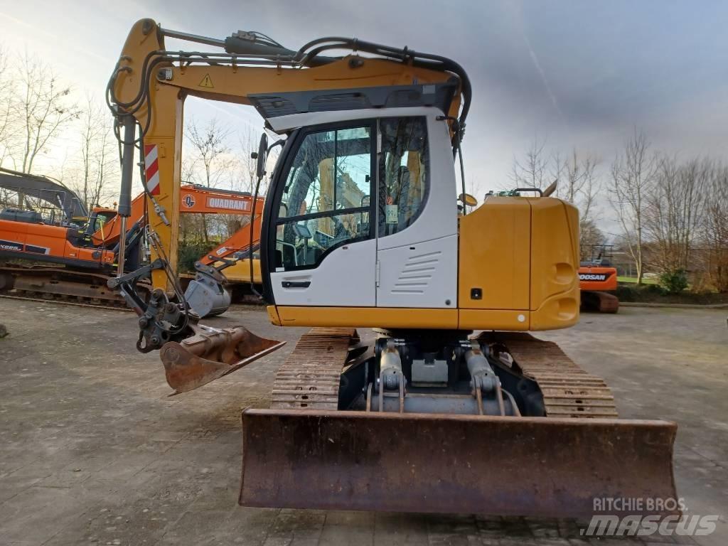 Liebherr R 914 Roomikekskavaatorid
