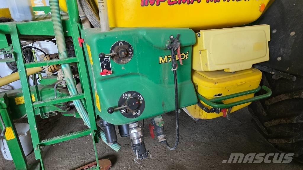John Deere M 740 i Haagispritsid