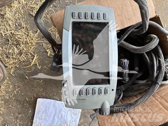 Agco 7430 Heinapressid