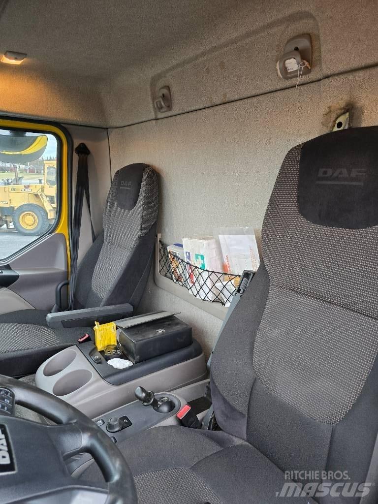 DAF LF 12.220 Furgoonautod