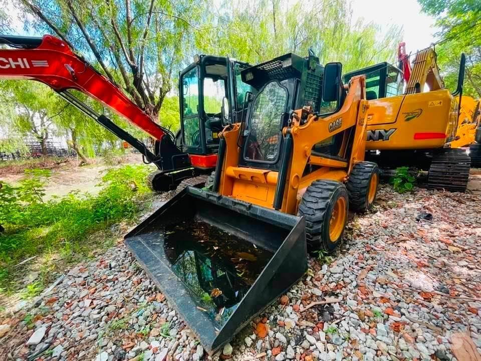 CASE 465 HD Kompaktlaadurid